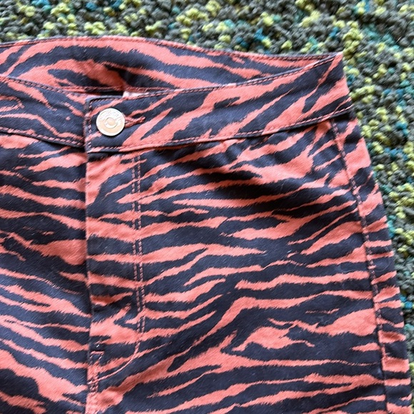 Divided by H&M Tiger Print Skinny Jeans - Picture 2 of 4